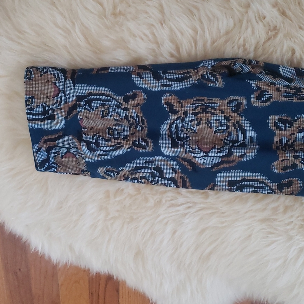 LLR One Size Pixelated Tiger Leggings